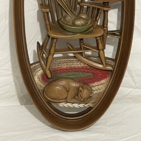 Vintage Burwood Oval Hanging Wall Plaque Plastic Rocking Chair & Cat on Rug MCM - Picture 3 of 7